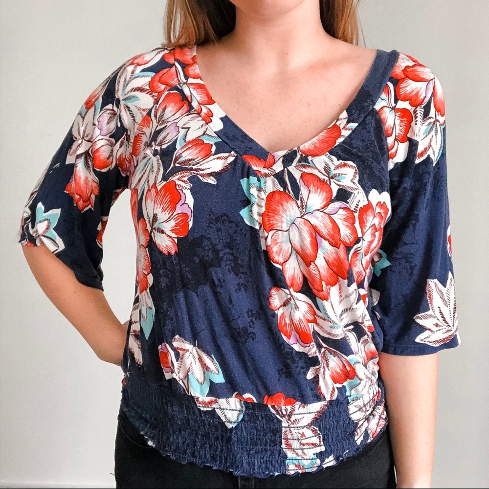 American Rag// Floral 3/4 Sleeve Top
